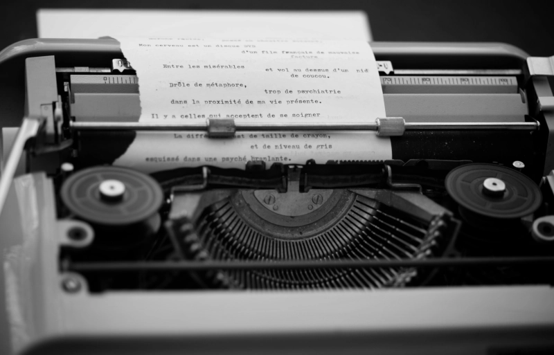 Machine à écrire Olivetti Lettera 35